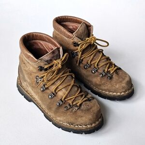 Vintage Cobra 80s Italy Mountaineering Boots Steel Toe Vibram Sole Alpine Hiking